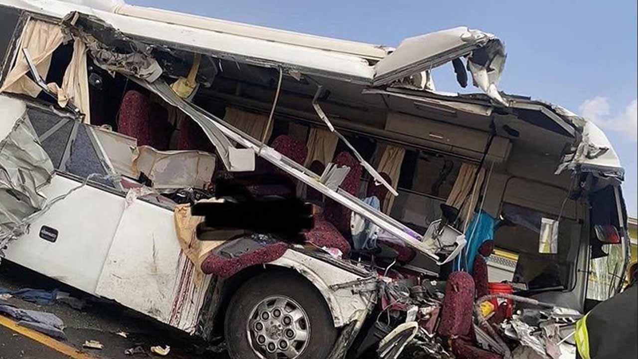 Umrah Pilgrims Tragedy: 20 Dead and 29 Injured in Asir Bus Accident, Saudi Arabia