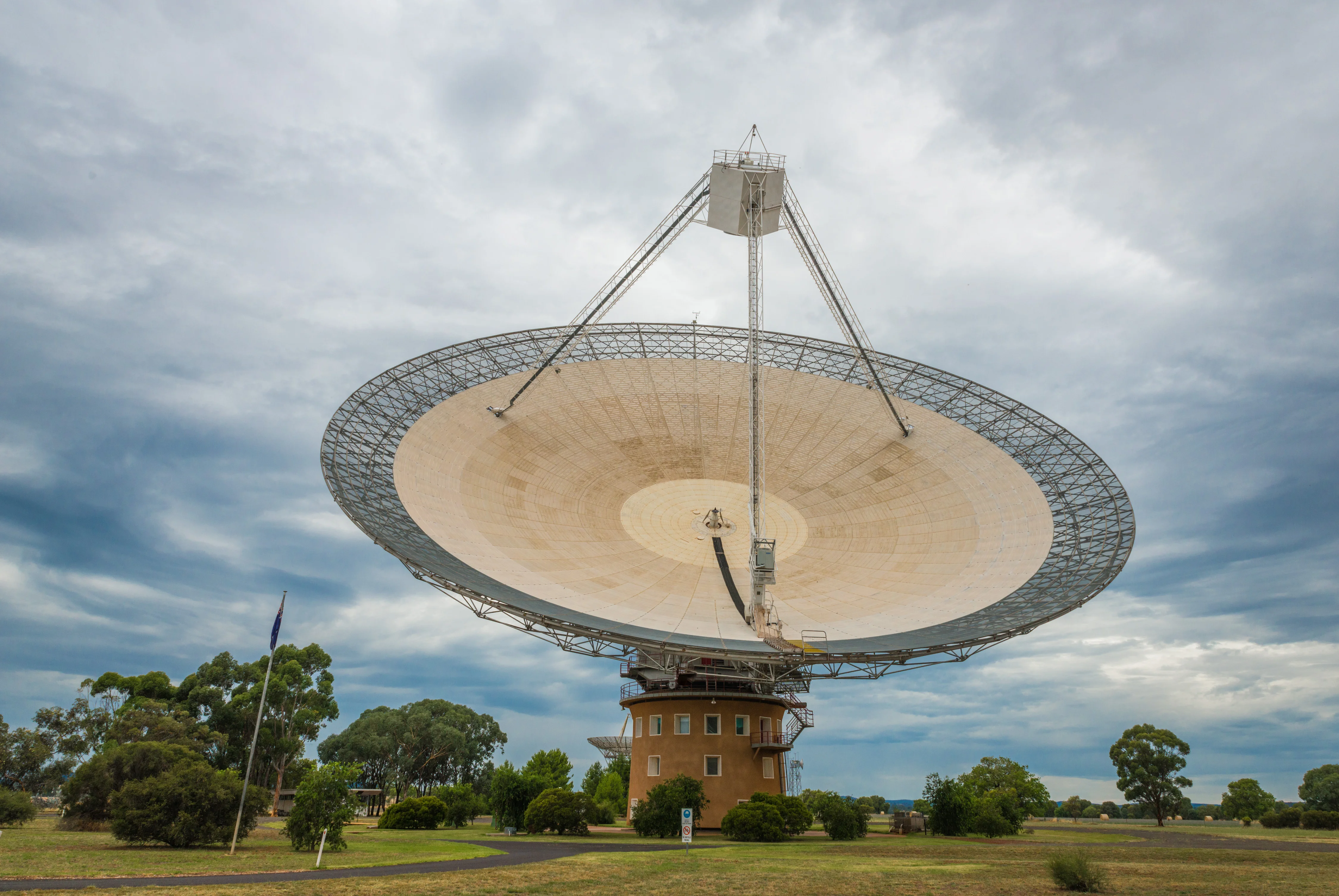 Mysterious Radio Signals: A Beacon of Alien Life?